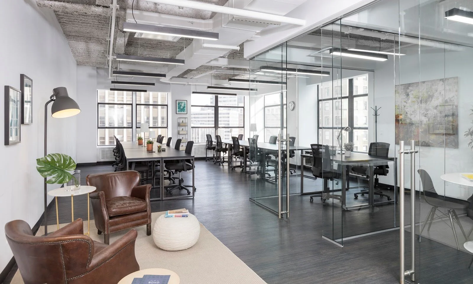 Modern Office Design - How Do You Decorate a Modern Office?