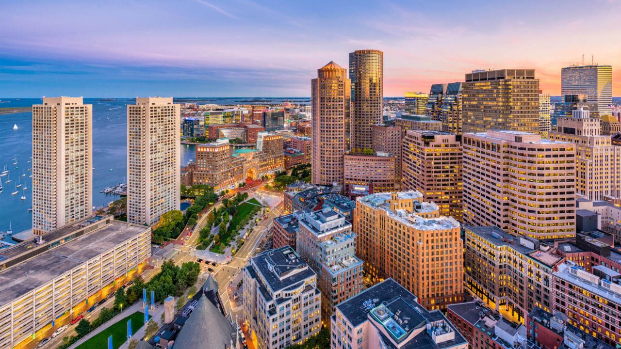 Massachusetts State House Travel Information - Location, facts, best ...